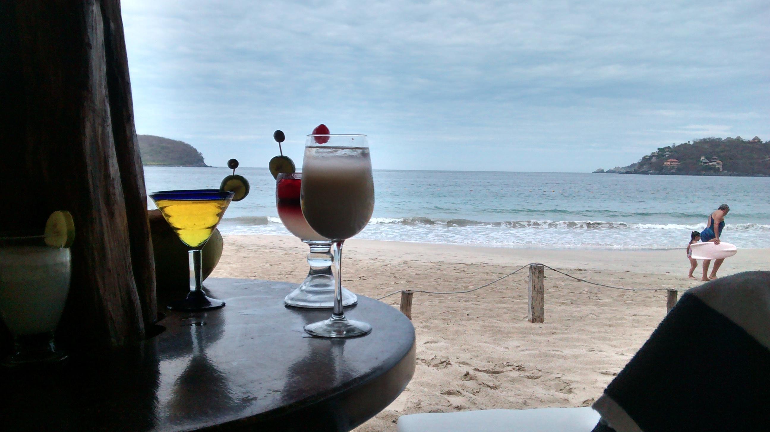 Hotel Catalina Beach Resort Zihuatanejo Kültér fotó