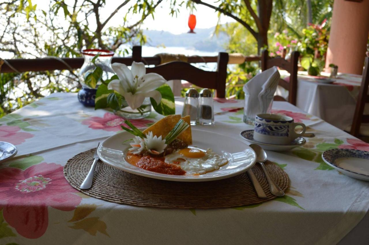 Hotel Catalina Beach Resort Zihuatanejo Kültér fotó