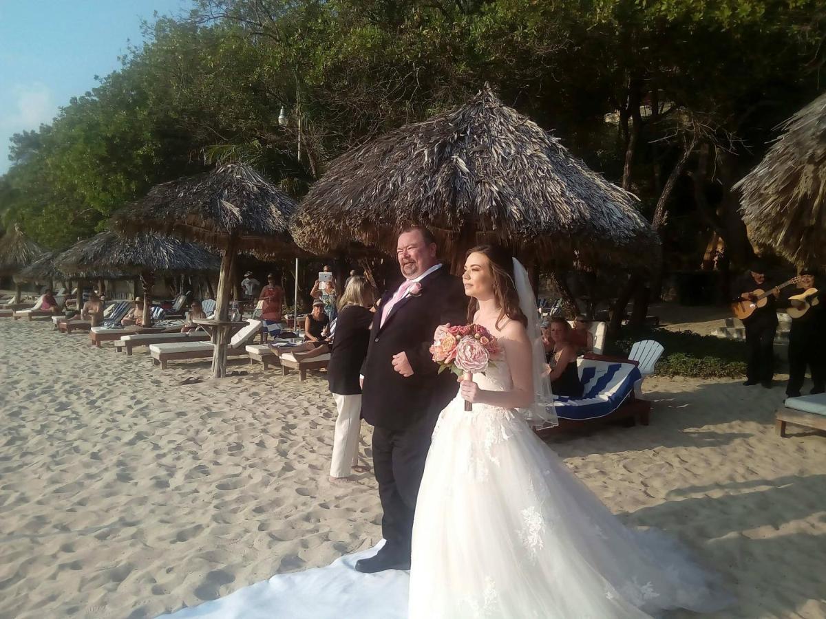 Hotel Catalina Beach Resort Zihuatanejo Kültér fotó